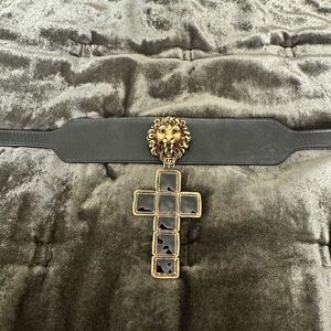 Gucci Black Leather Belt with Gold Accents